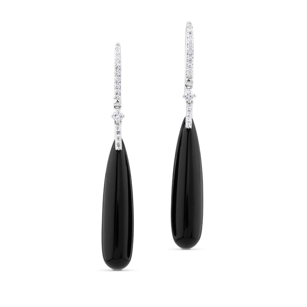 Pendientes largos de oro blanco con diamantes y onix