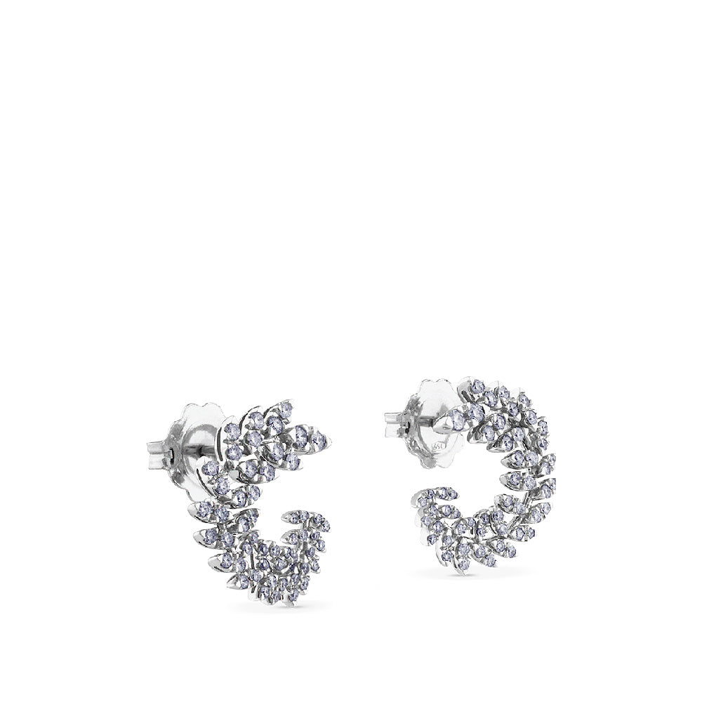 Pendientes de oro blanco en rama circular con diamantes
