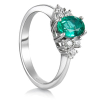 Sortija_royal_trilogy_oro_blanco_esmeralda_diamantes- Ref J5645SB_Chocron_Joyeros