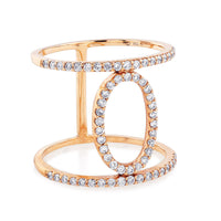 Sortija GeometriCh  con círculo ovalado de oro rosa con pavé de diamantes