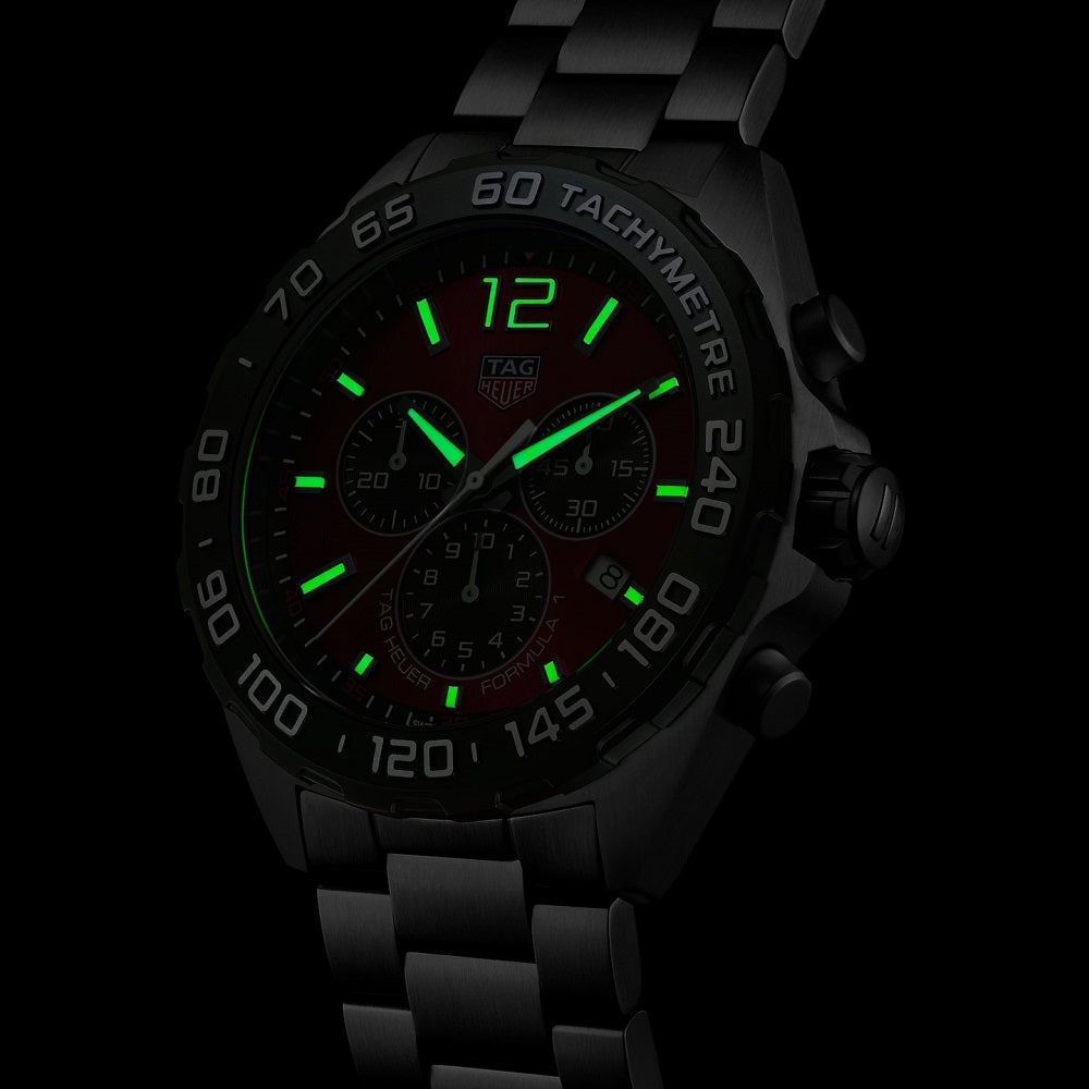 TAG-Heuer-formula1-rojo-imagen-nocturna-1CAZ101ANBA0842