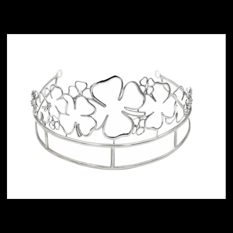 Tiara cLOVEr de oro blanco con diamantes