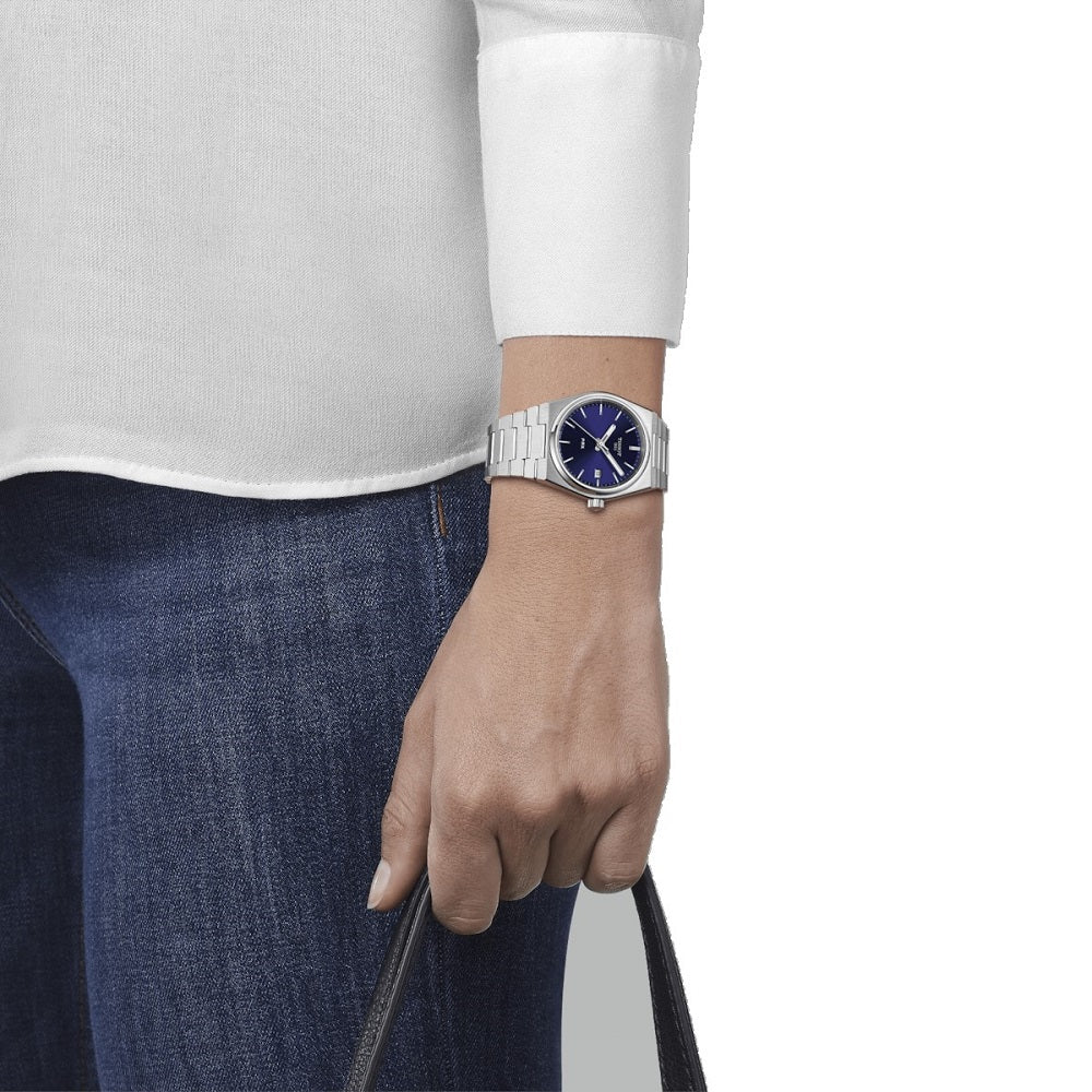 Tissot-PRX-azul-35mm-vista-modelo-T1372101104100