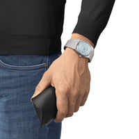 Tissot-PRX-powermatic-80-azul-hielo-40mm-vista-modelo-T1374071135100