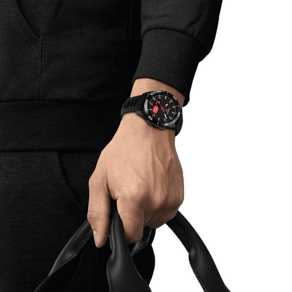 Tissot-T-touch-connect-sport-correa_negra_vista_modelo_T1534204705104