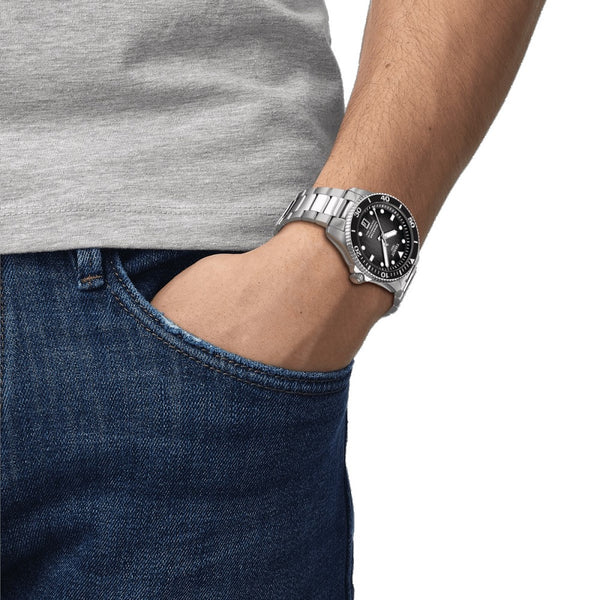 tissot_seastar_1000_powermatic80_esfera_gris_40mm_vista_modelo-T1208071105100