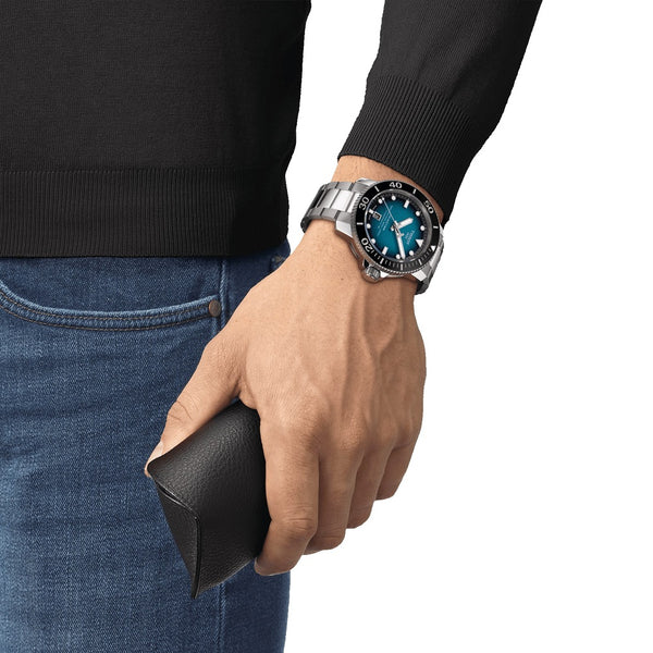 Tissot_Seastar_2000_professional_powermatic_80_azul_46mm_vista_modelo_T1206071104100