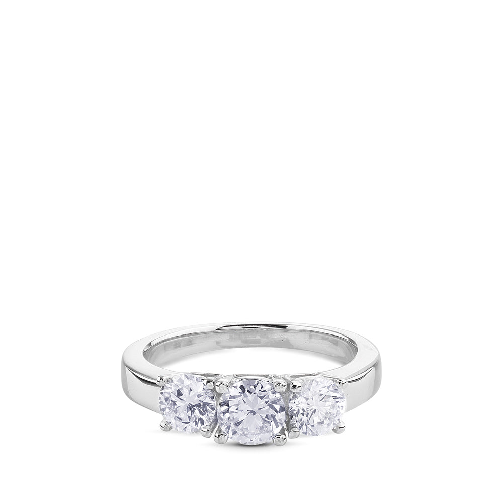 Tresillo de oro blanco con diamantes engastados en 4 garras de 1,18 quilates