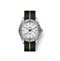 tudor-black-bay-pro-opalina-tejido-m79470-0005