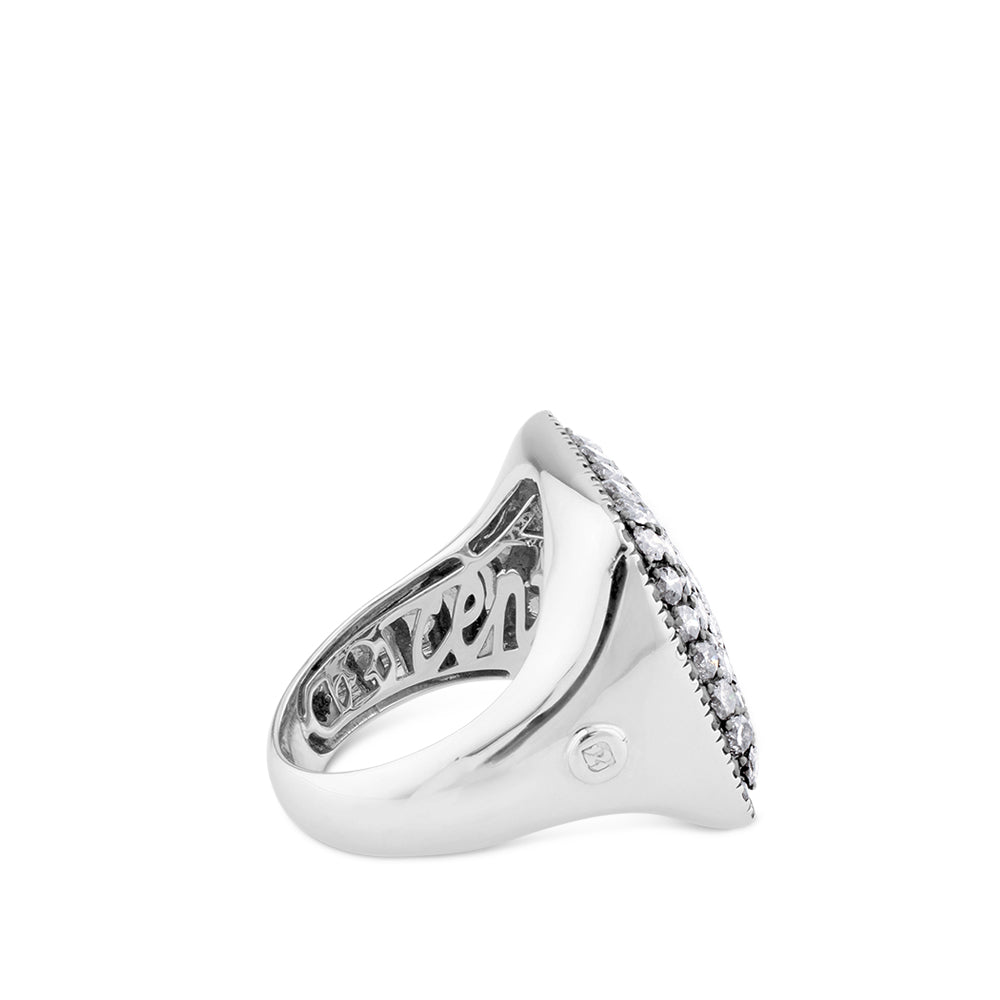 Sortija de oro blanco cuadrada con diamantes ice y negros
