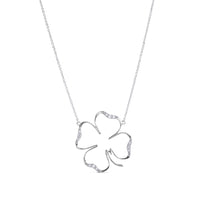 Colgante cLOVEr  de oro blanco con diamantes tamaño mediano