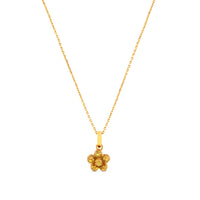 Colgante de oro amarillo con flor de pavé de diamantes