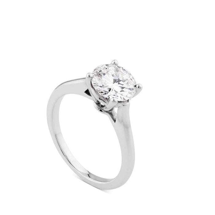 Solitario oro blanco con diamante en talla brillante