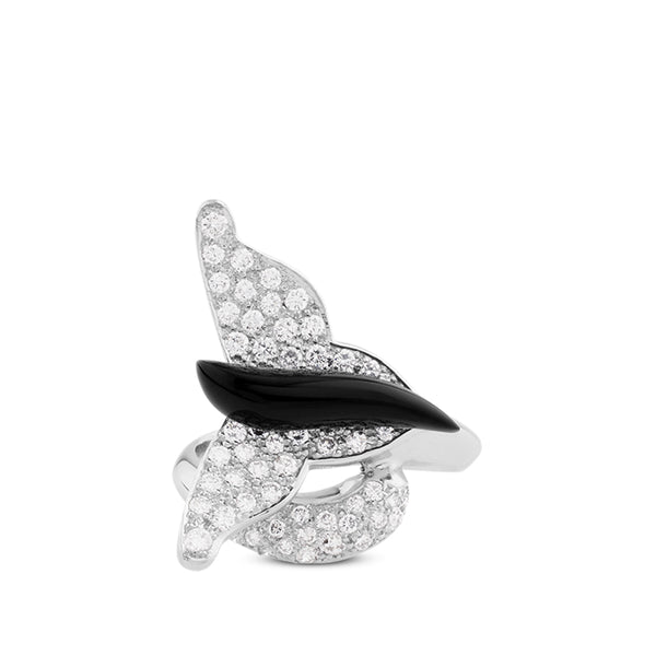 Sortija Mariposa de oro blanco con diamantes y onix