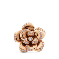 Sortija de oro rosa con flor de pétalos movibles con diamantes