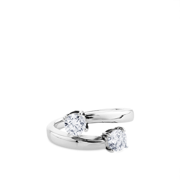 Sortija "tu y yo" de oro blanco con diamantes engastado en 4 garras