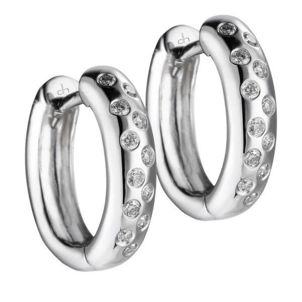Aros pequeños de oro blanco con diamantes