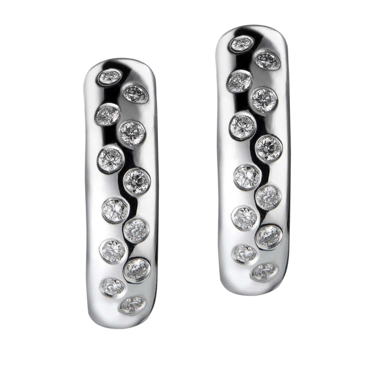 Aros-pequeños-oro-blanco-diamantes - Ref J4780PB