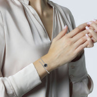 Pulsera-rigida-oro-blanco-diamantes-diamante-negro-marquise - Ref J5509PB