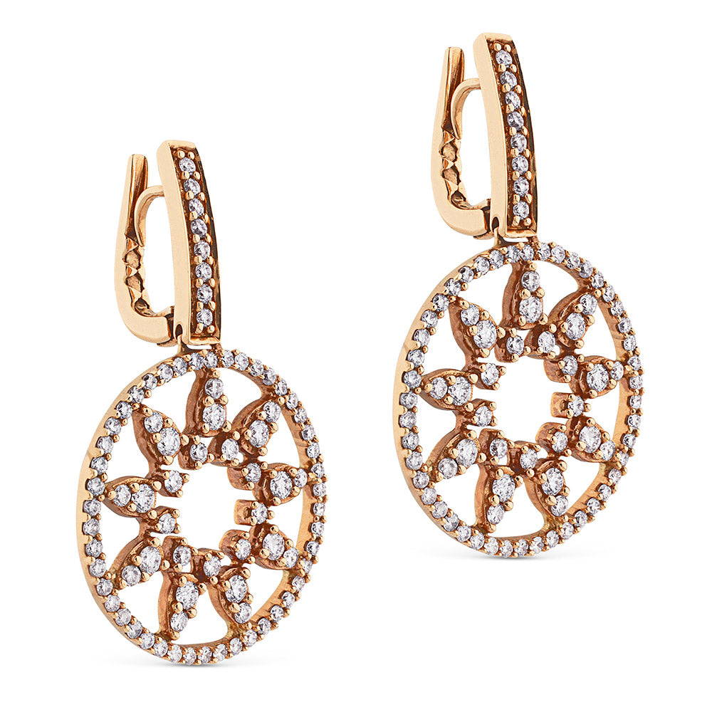 Pendientes de oro rosa redondos con diamantes