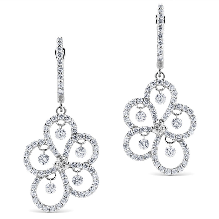 Pendientes largo de oro blanco con diamantes
