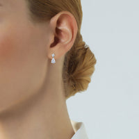 Pendientes de oro blanco en lágrima 