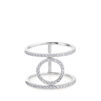 Sortija GeometriCh con círculo de oro blanco con pavé de diamantes