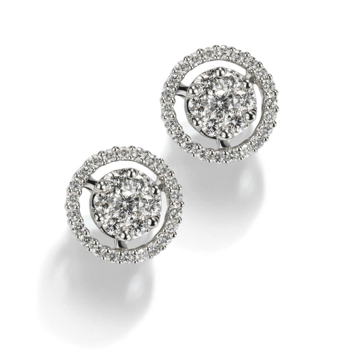 Pendientes-oro-blanco-diamantes-orla-brillantes- Ref J5033TB_Chocrón Joyeros