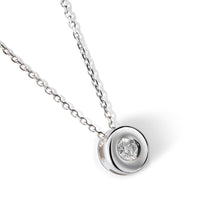 Colgante de oro blanco con diamante en chatón de 0.09 quilates