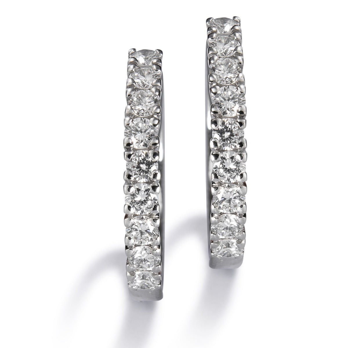 Pendientes-aros-oro-blanco-diamantes - Ref J5057PB_Chocrón Joyeros