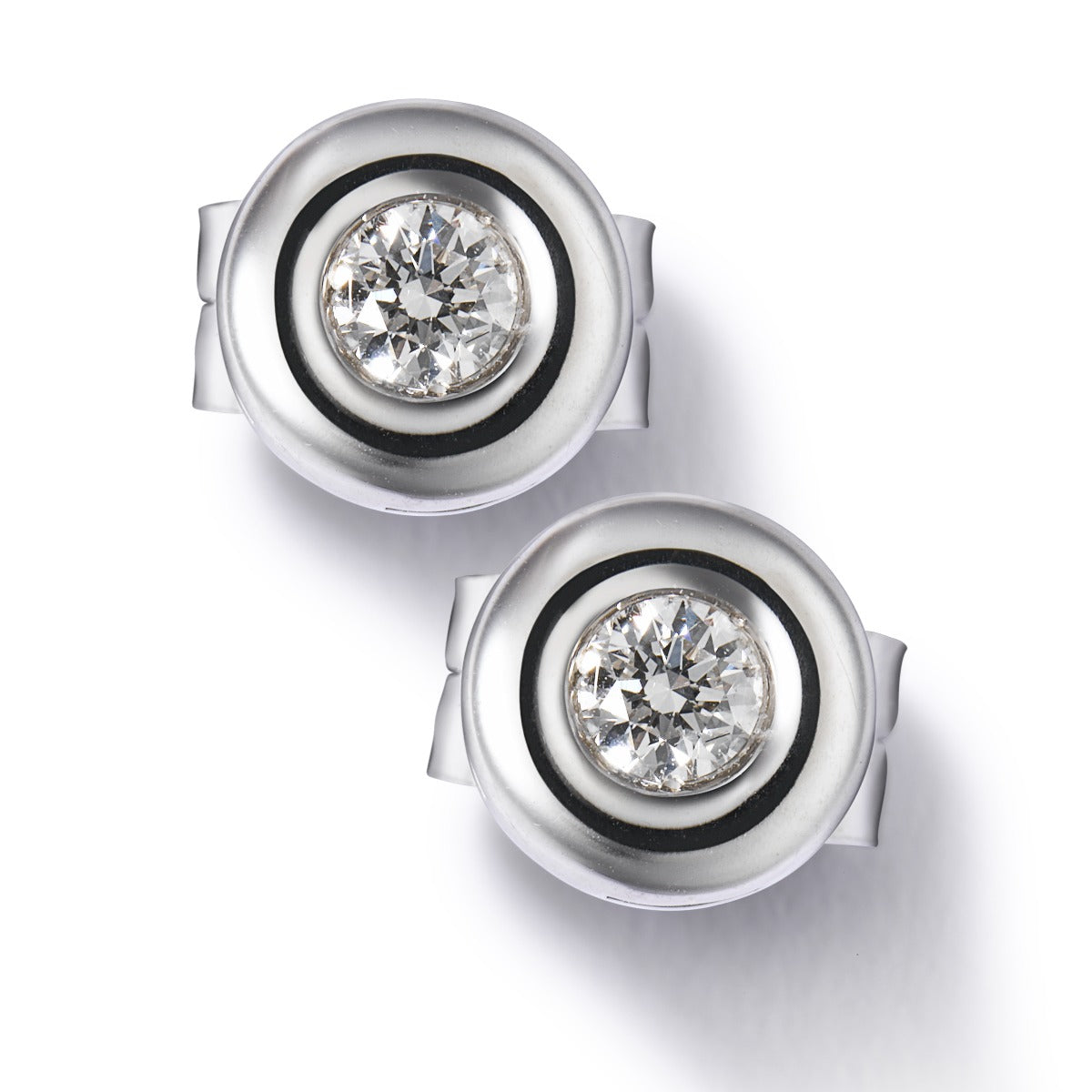 Pendientes-oro-blanco-diamante-chaton - Ref J5061TB_Chocrón Joyeros