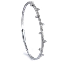 Pulsera-rigida-oro-blanco-diamantes-garra Ref J5323PLB_Chocrón Joyeros