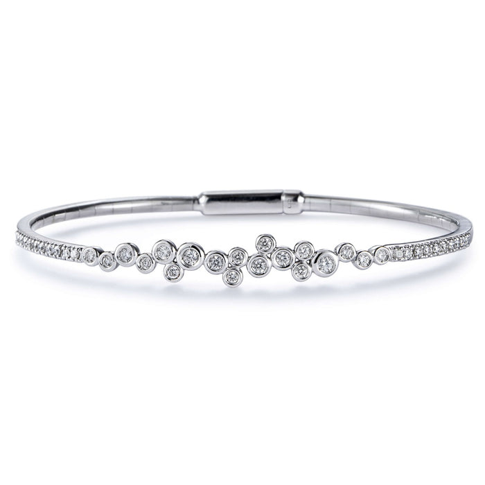 Pulsera_rigida_shiny_drops_oro_blanco_diamantes_chaton_garra Ref J5322PLB_Chocrón Joyeros