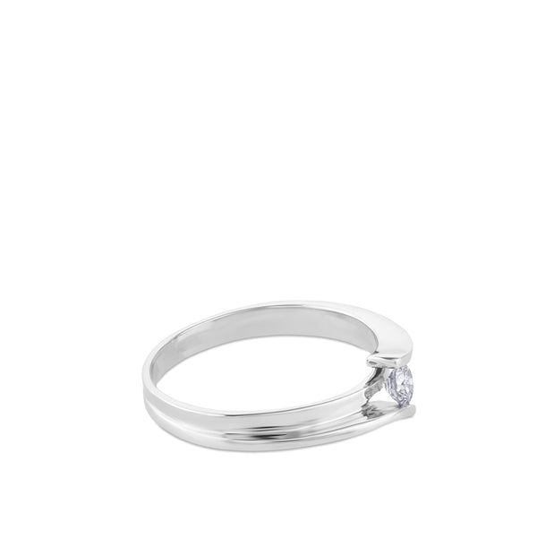 Solitario "Beatriz" de oro blanco con diamante en montura envolvente 0.17 quilates