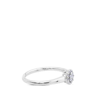 Sortija de oro blanco con círculo de pavé de diamantes de 0,14 quilates