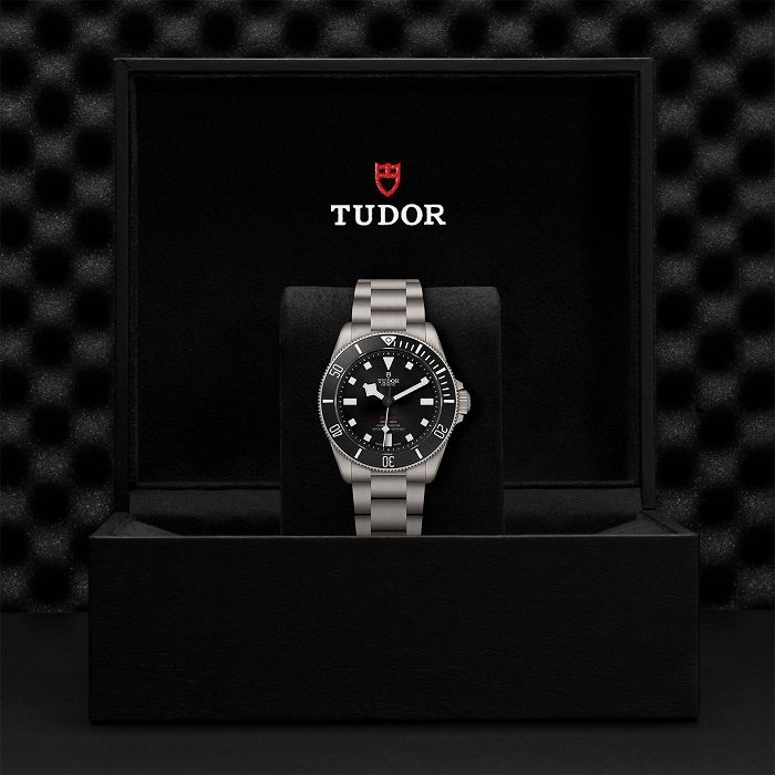 Tudor titanio sale